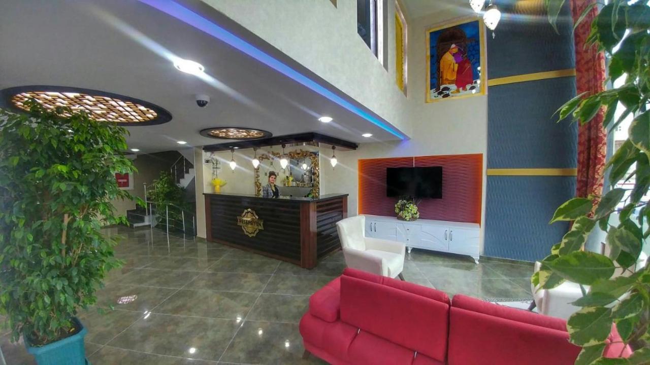 Crystall Hotel Van Exterior photo